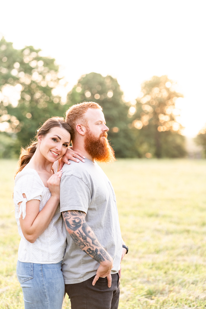 Sunsetting at Hampton Mansion during couples engagement session