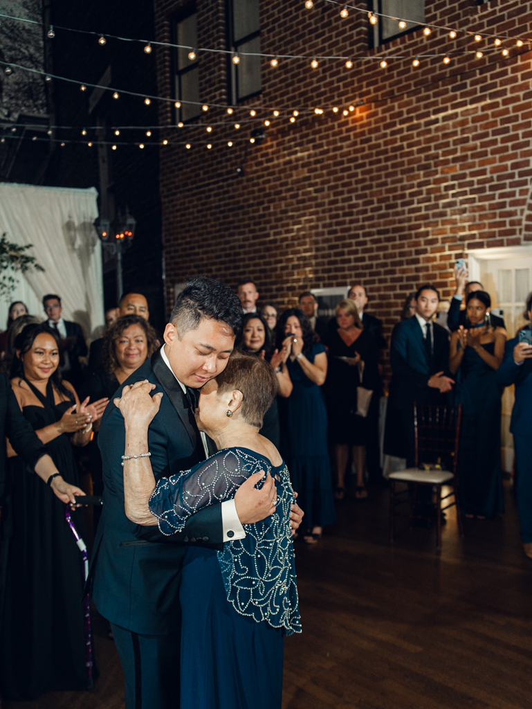 Governor Calvert House, Historic Inns of Annapolis wedding day dancing