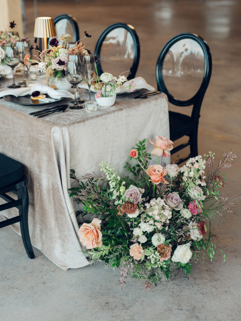 Table design Bortner Valley a Hampstead, MD wedding venue by Sunset Florals, Events by Stace, Nicole Simensky Photography.