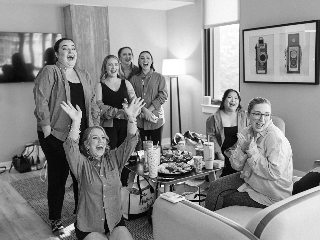 documentary wedding photo by dc wedding photographer Nicole Simensky photography