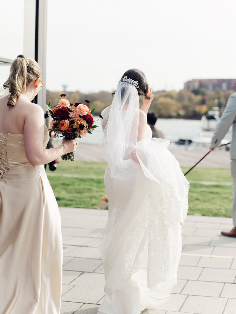 documentary wedding photo by dc wedding photographer Nicole Simensky photography